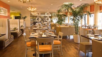 Ze serveren er lunch, diner en brunch