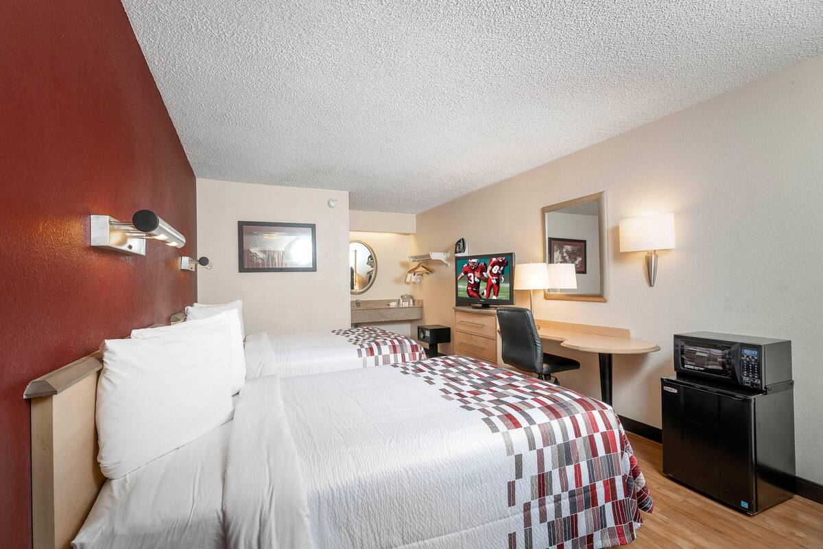Desk, blackout drapes, travel crib, WiFi (free)
