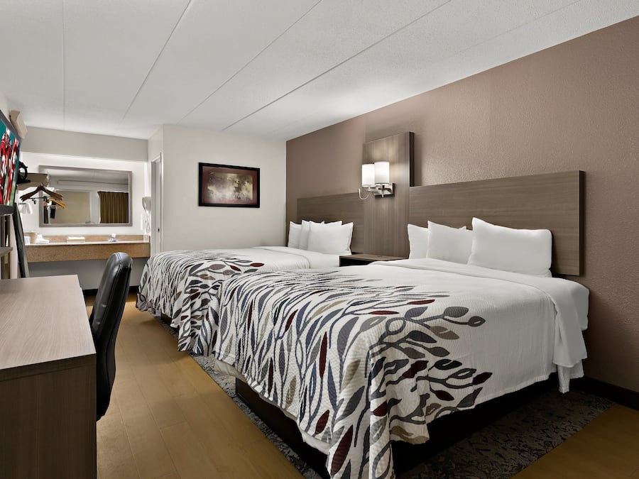 Standard Single Room, 2 Double Beds (Smoke Free) | Desk, blackout drapes, travel crib, free WiFi