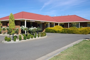 Lobby - Pines Country Club Motor Inn (Shepparton)