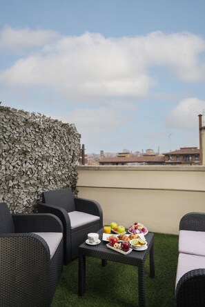 Habitación Premium, terraza, vistas a la ciudad | Vistas desde la habitación