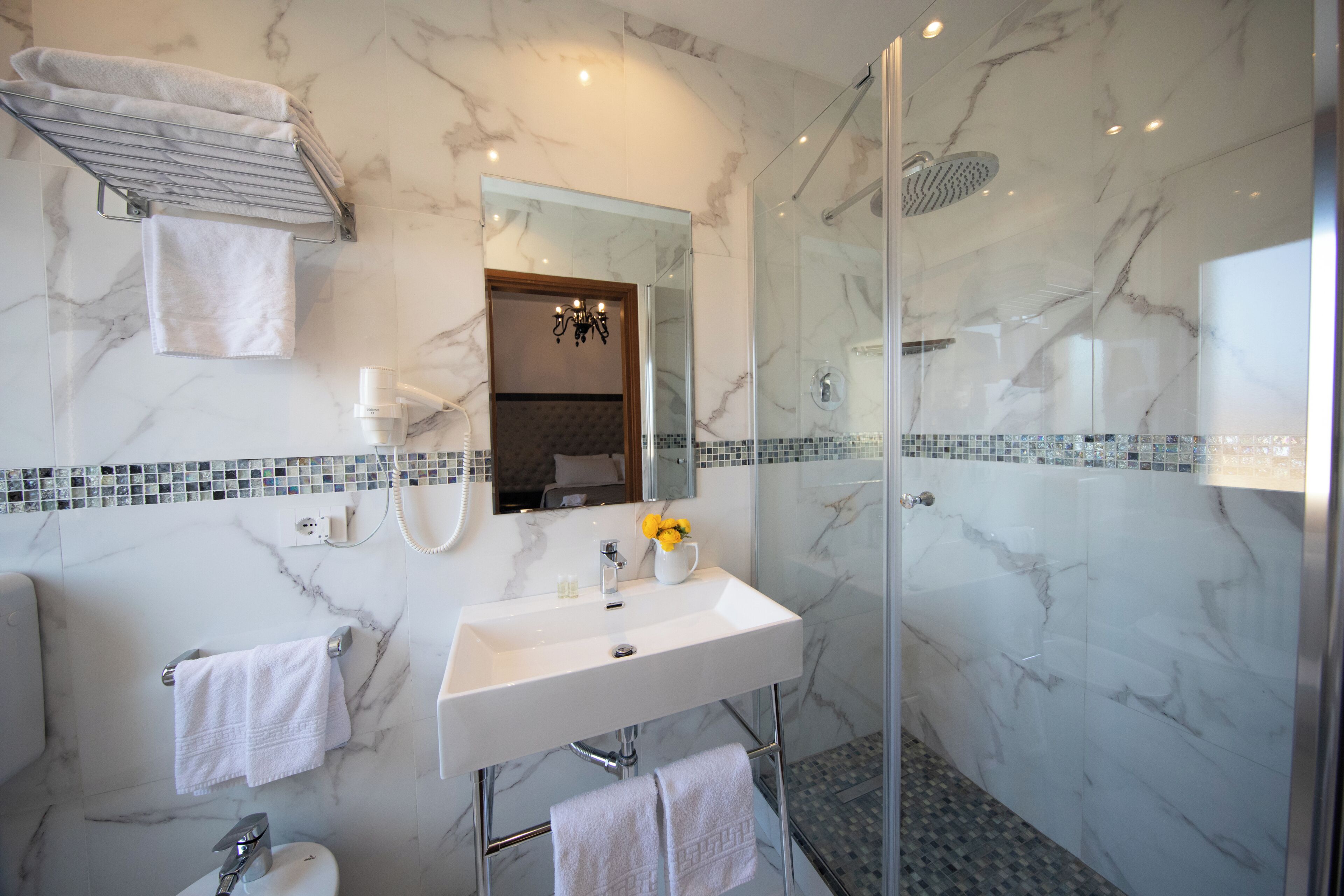 Camera Deluxe con letto matrimoniale o 2 letti singoli | Bagno