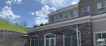 Country Inn & Suites by Radisson Asheville Downtown Tunnel Road