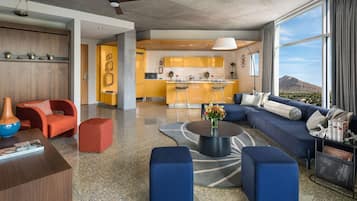 Suite, 1 cama de matrimonio grande | 1 dormitorio y ropa de cama de alta calidad