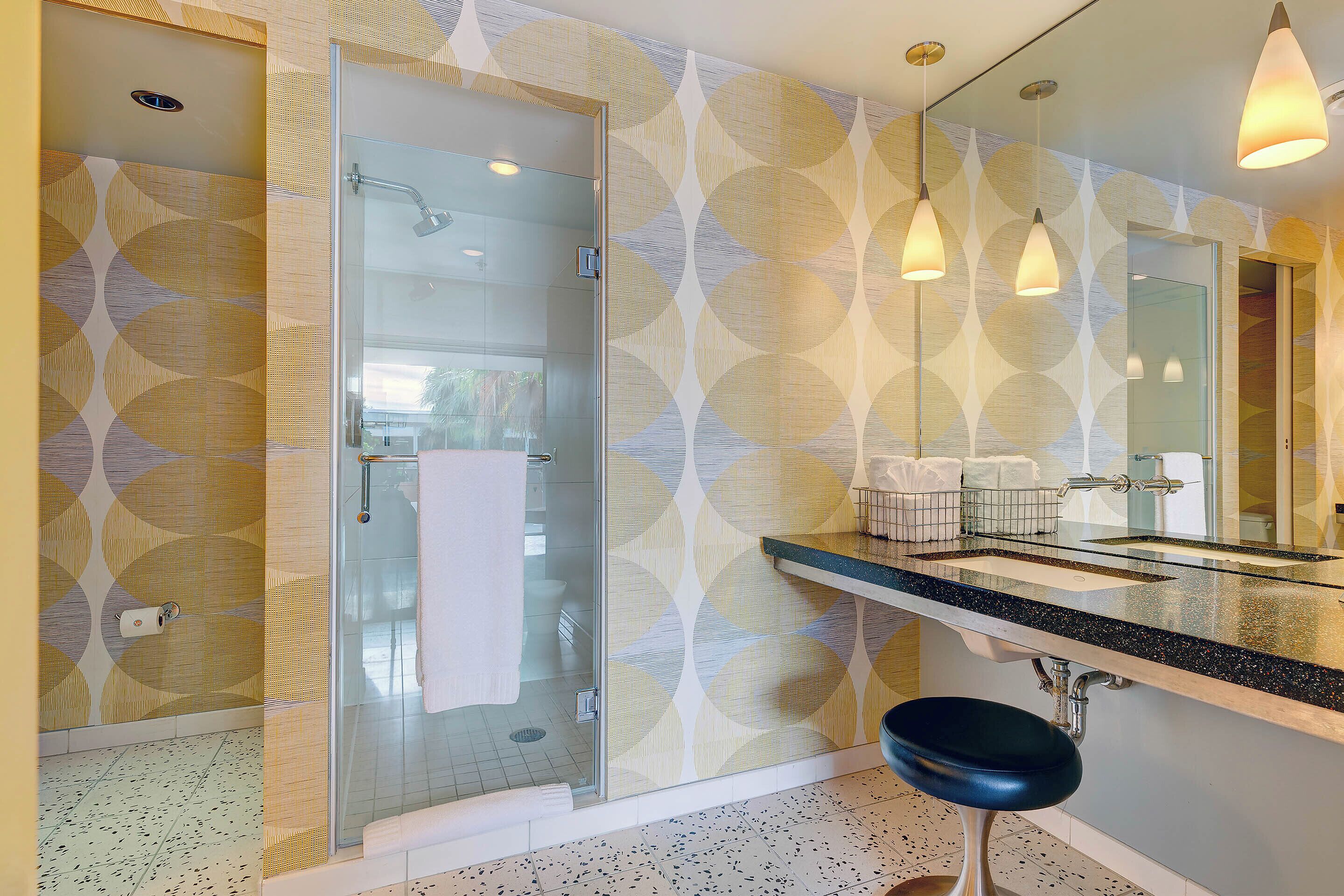 executive suite | bathroom | designer toiletries, hair dryer, towels