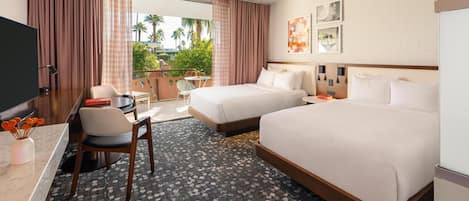 Chambre double, vue sur la piscine | 1 chambre, literie de qualité, lit avec matelas à plateau-coussin