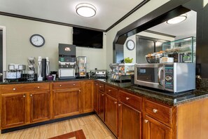 Free daily continental breakfast 