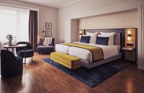 ห้องจูเนียร์สวีท | ตู้นิรภัยในห้องพัก, ผ้าม่านกันแสง, เตารีด/โต๊ะรีดผ้า
