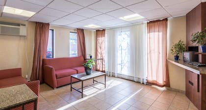 Motel 6 Eau Claire, WI