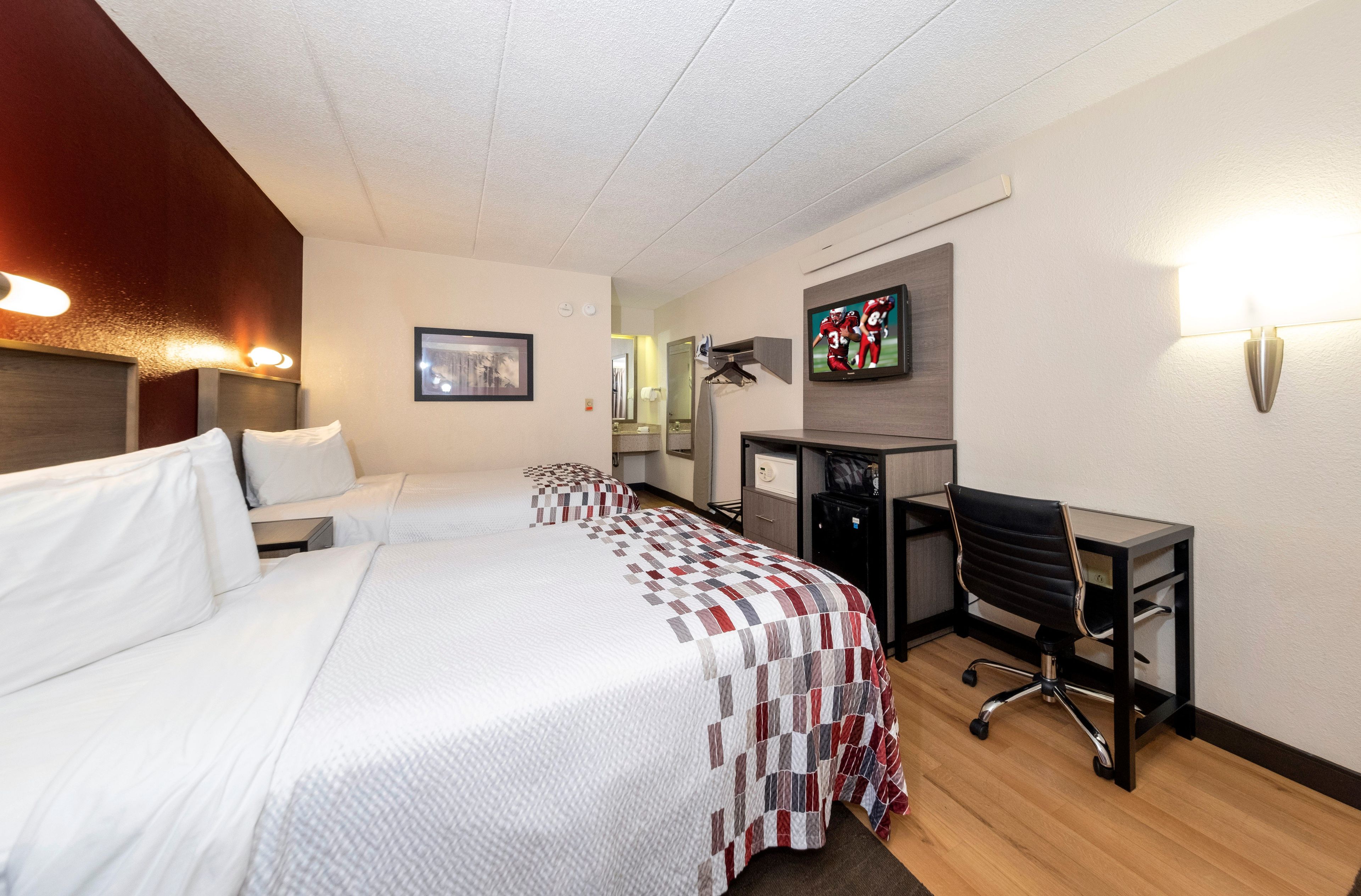 Photo - Red Roof Inn Edison