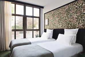Premium bedding, pillowtop beds, in-room safe, desk