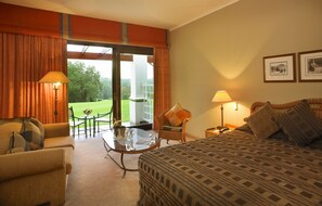 Een kluis op de kamer, een bureau, gratis wifi