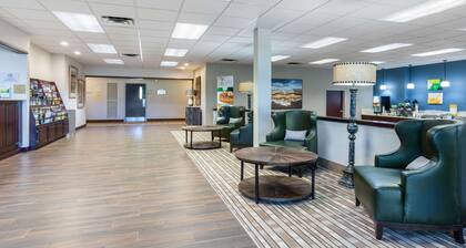 Quality Inn & Suites Mountain Home North