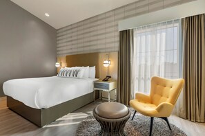 Deluxe Room, 1 King Bed, Non Smoking, Balcony | In-room safe, desk, blackout drapes, iron/ironing board