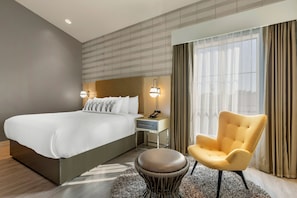 Deluxe Room, 1 King Bed, Non Smoking, Balcony | 1 bedroom, in-room safe, desk, blackout curtains