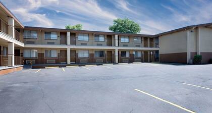 Days Inn by Wyndham Spokane