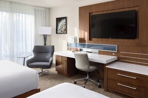 Premium bedding, in-room safe, desk, laptop workspace