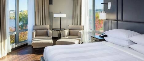 Presidential Suite, 1 King Bed, Non Smoking, River View | Premium bedding, in-room safe, desk, laptop workspace