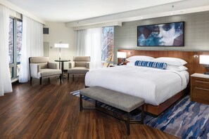 Suite, 1 King Bed, Non Smoking, River View