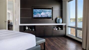 Presidential Suite, 1 King Bed, River View | Premium bedding, in-room safe, desk, laptop workspace