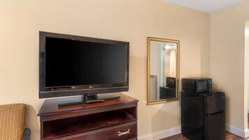 办公桌、遮光窗帘、熨斗/熨衣板、折叠床/加床(额外收费)