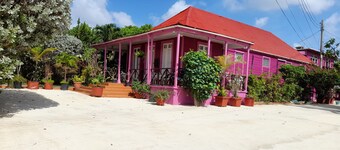 Angler Apartments
