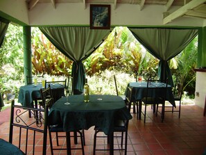 Daily full breakfast for a fee