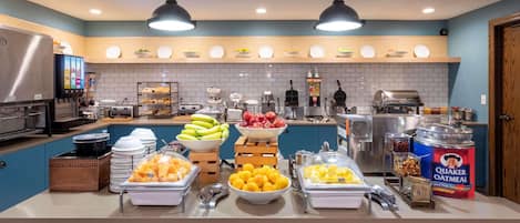 Desayuno continental gratuito y diario