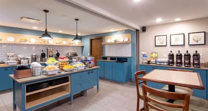 Country Inn & Suites by Radisson, Fargo, ND