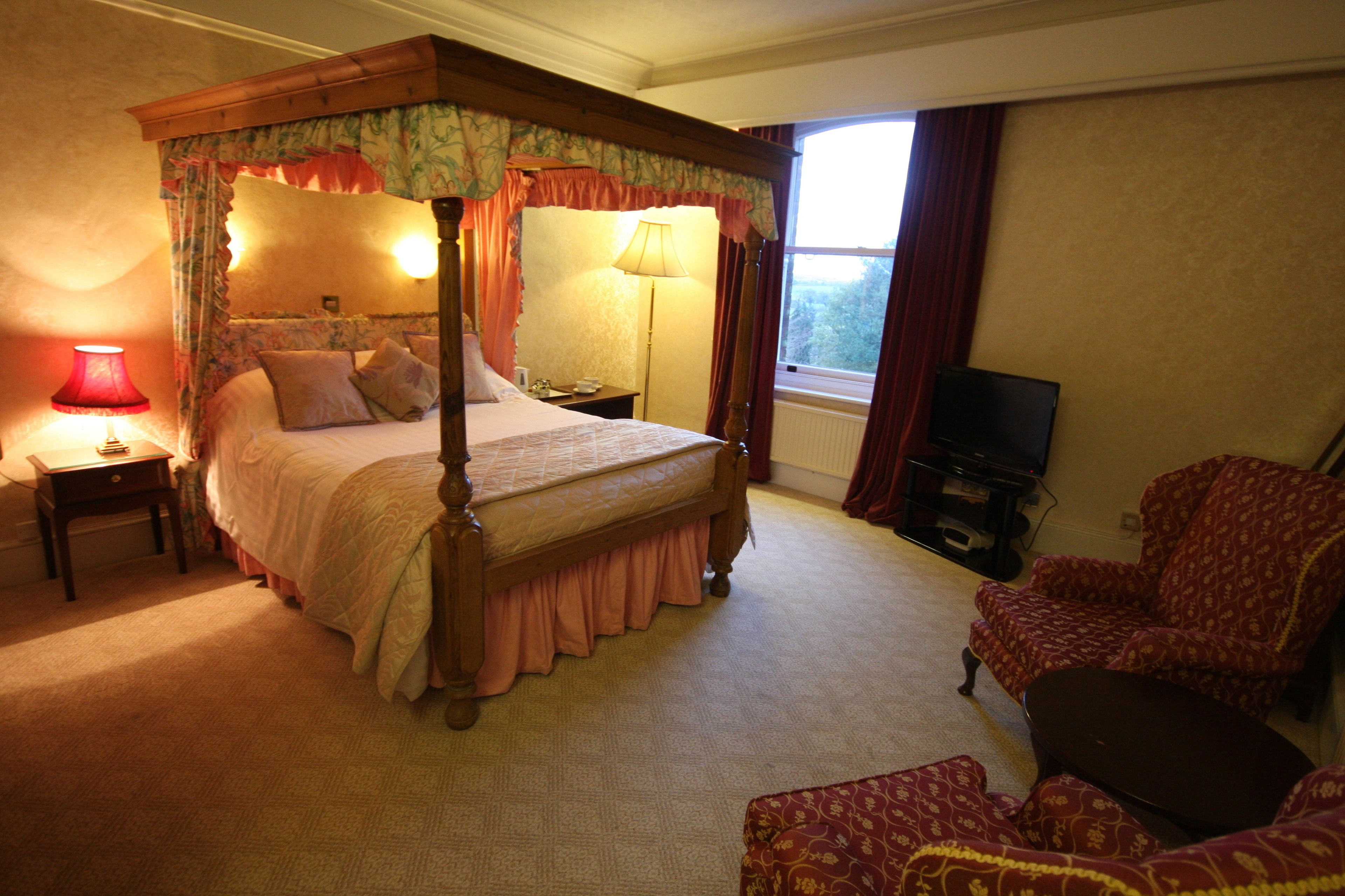 superior room (four poster) | individually decorated, individually furnished, desk, soundproofing