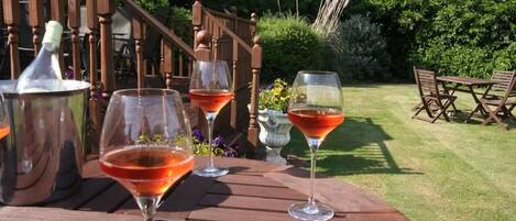 供应早餐和午餐,英国菜