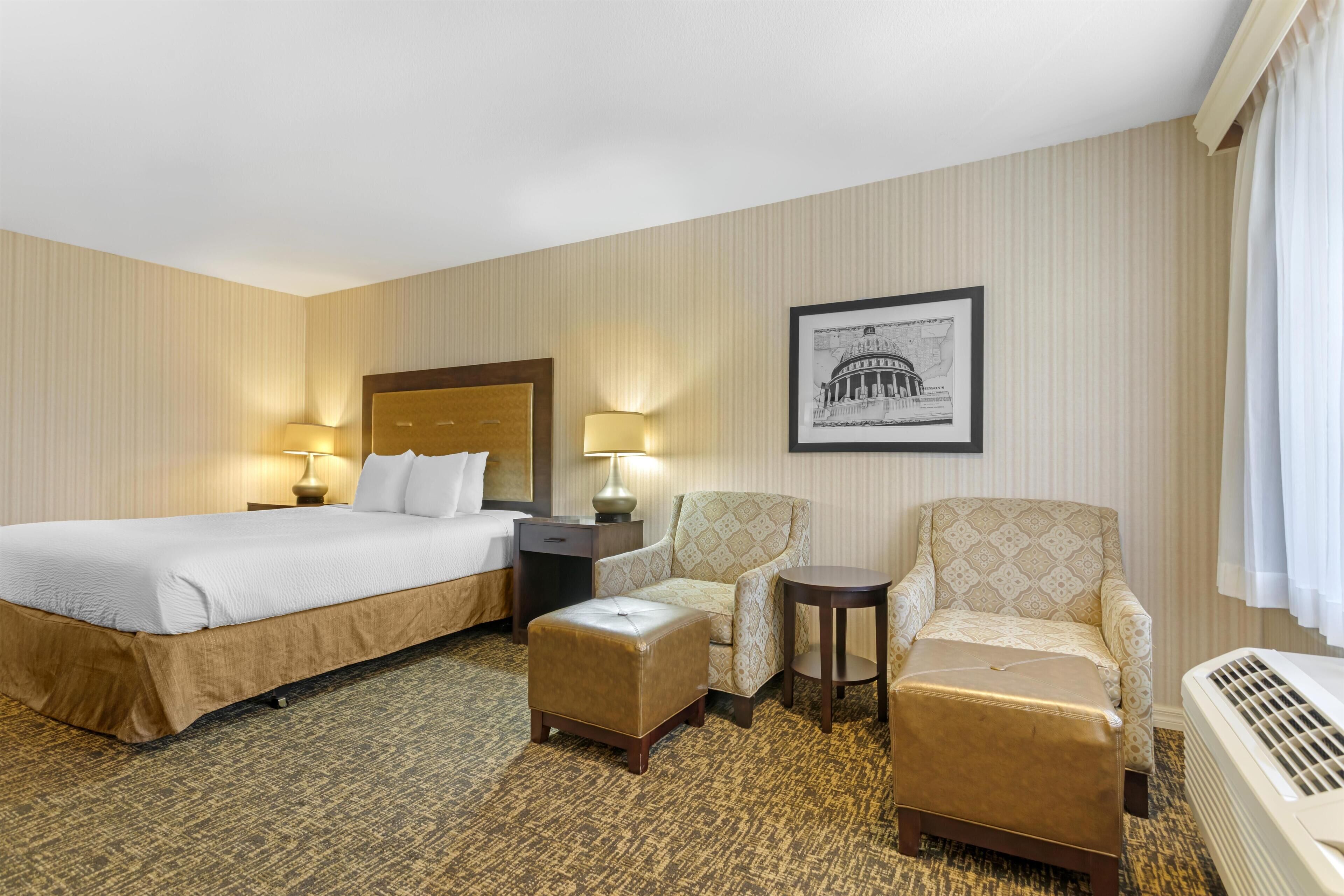 Standard Room, 1 King Bed, Non Smoking, Refrigerator & Microwave | Premium bedding, desk, laptop workspace, blackout curtains