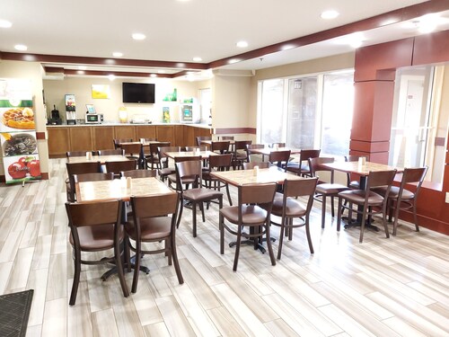 Quality Inn Milwaukee Area