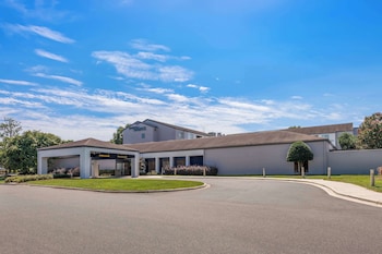 Sonesta Select Charlotte University Research Park