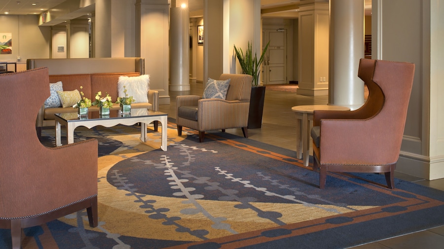 DoubleTree by Hilton Boston North Shore