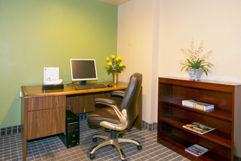 Oakland Airport Executive Hotel by null