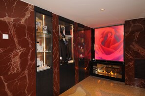Fireplace - c-hotels Rubens (Milan)