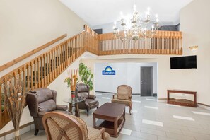 Lobby - Days Inn by Wyndham York (York)