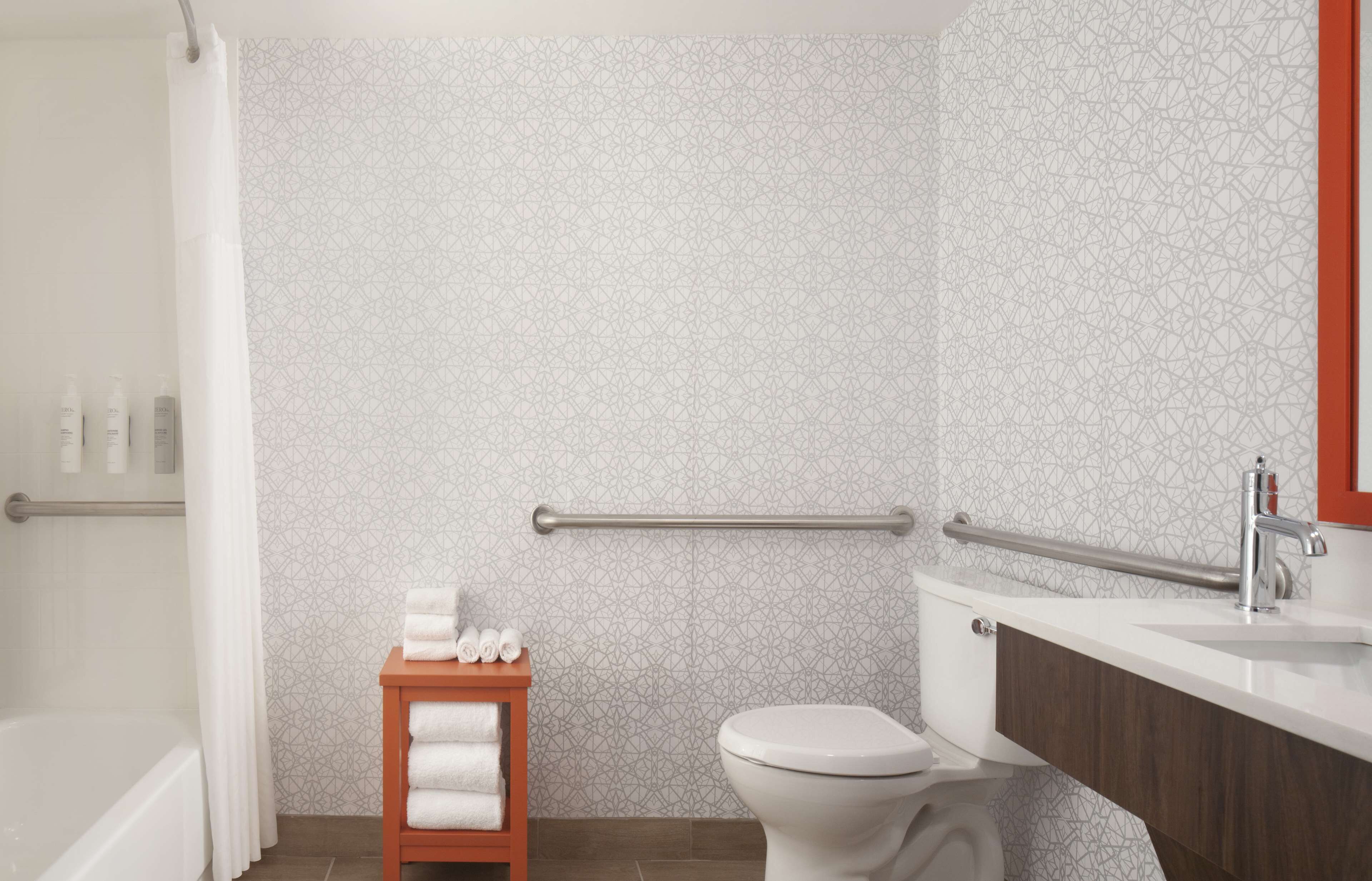 combined shower/bathtub, free toiletries, hair dryer, towels