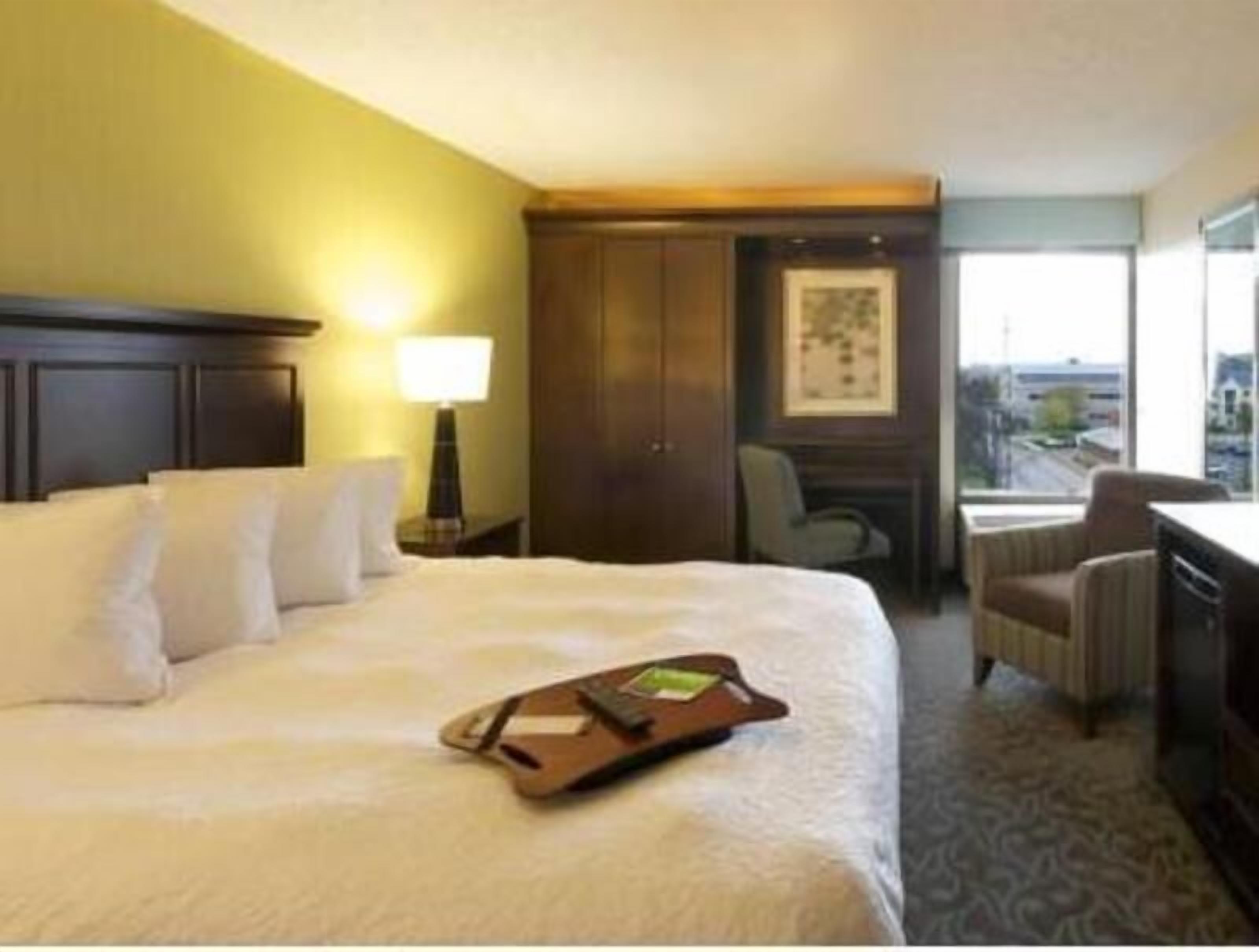 Premium bedding, down comforters, desk, laptop workspace