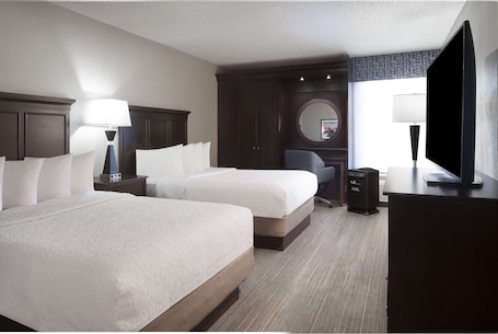 Premium bedding, down comforters, desk, laptop workspace. Hampton Inn Evansville
