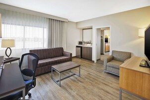 TV a schermo piatto, console per videogiochi, film pay-per-view