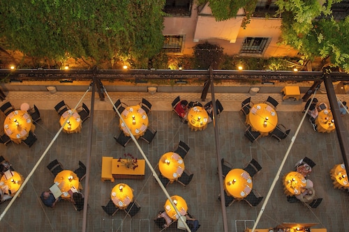 Hotel Saturnia & International