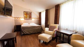 Klassieke tweepersoonskamer | Hypoallergeen beddengoed, een bureau, gratis wifi, beddengoed