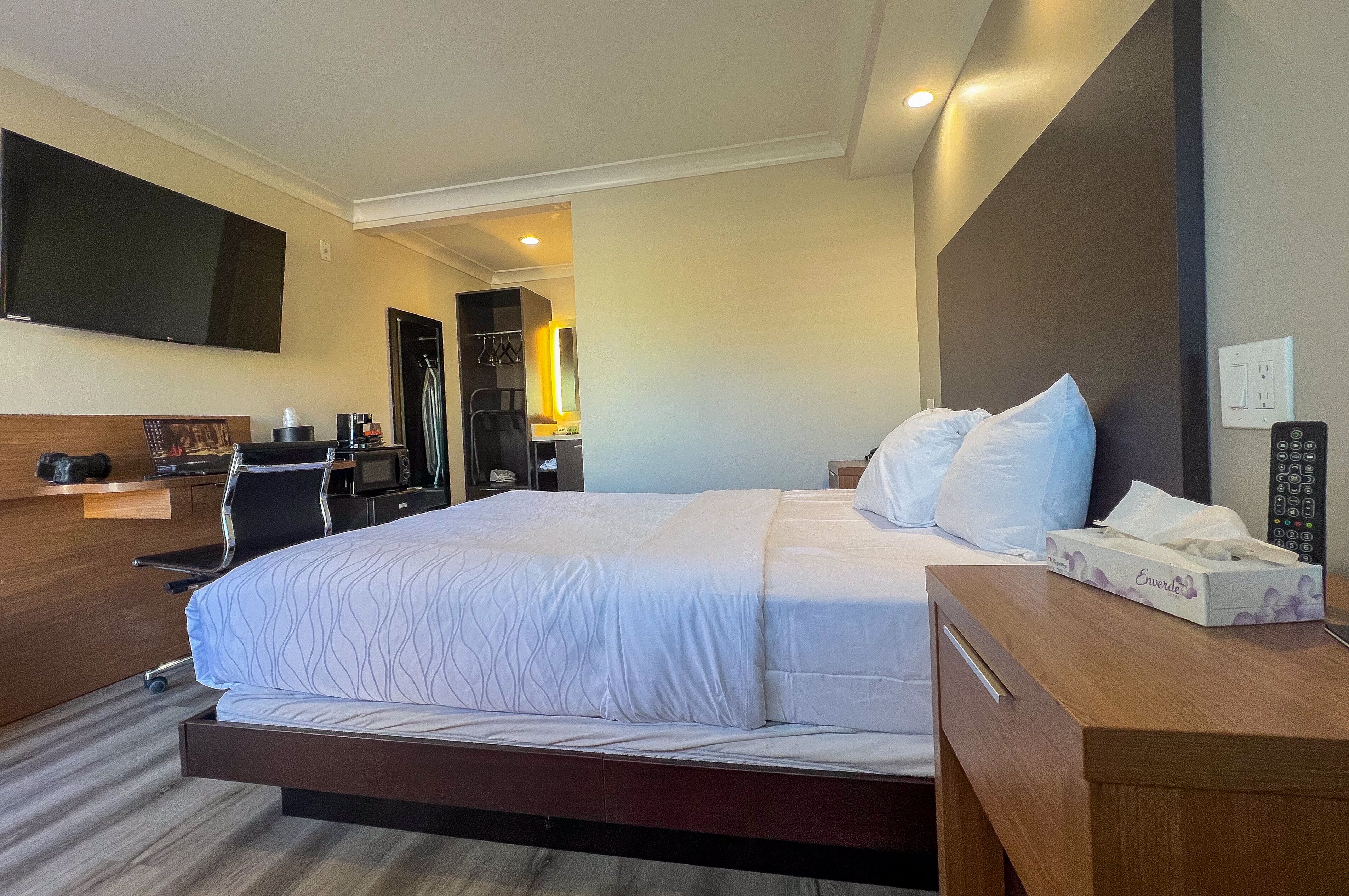 Photo - Greenwich Inn