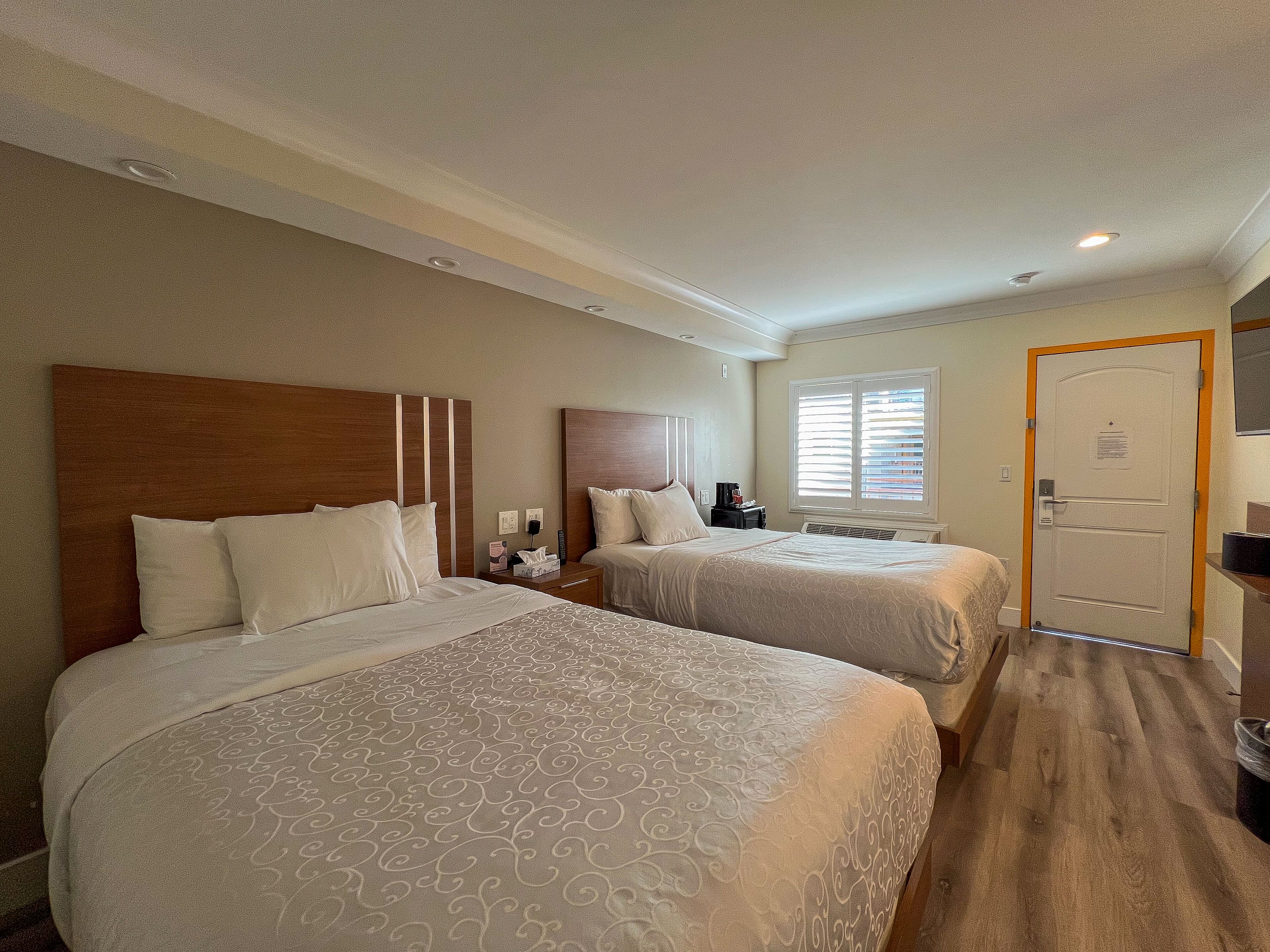 ملاءات للفراش لا تسبب الحساسية وأسرّة بطبقة علوية مريحة