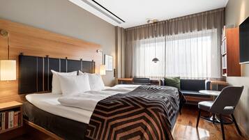 1 bedroom, hypo-allergenic bedding, blackout drapes, iron/ironing board