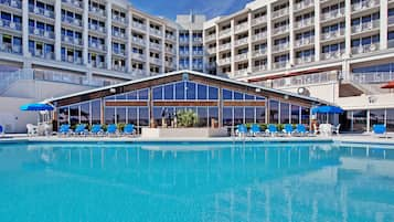 Indoor pool, outdoor pool