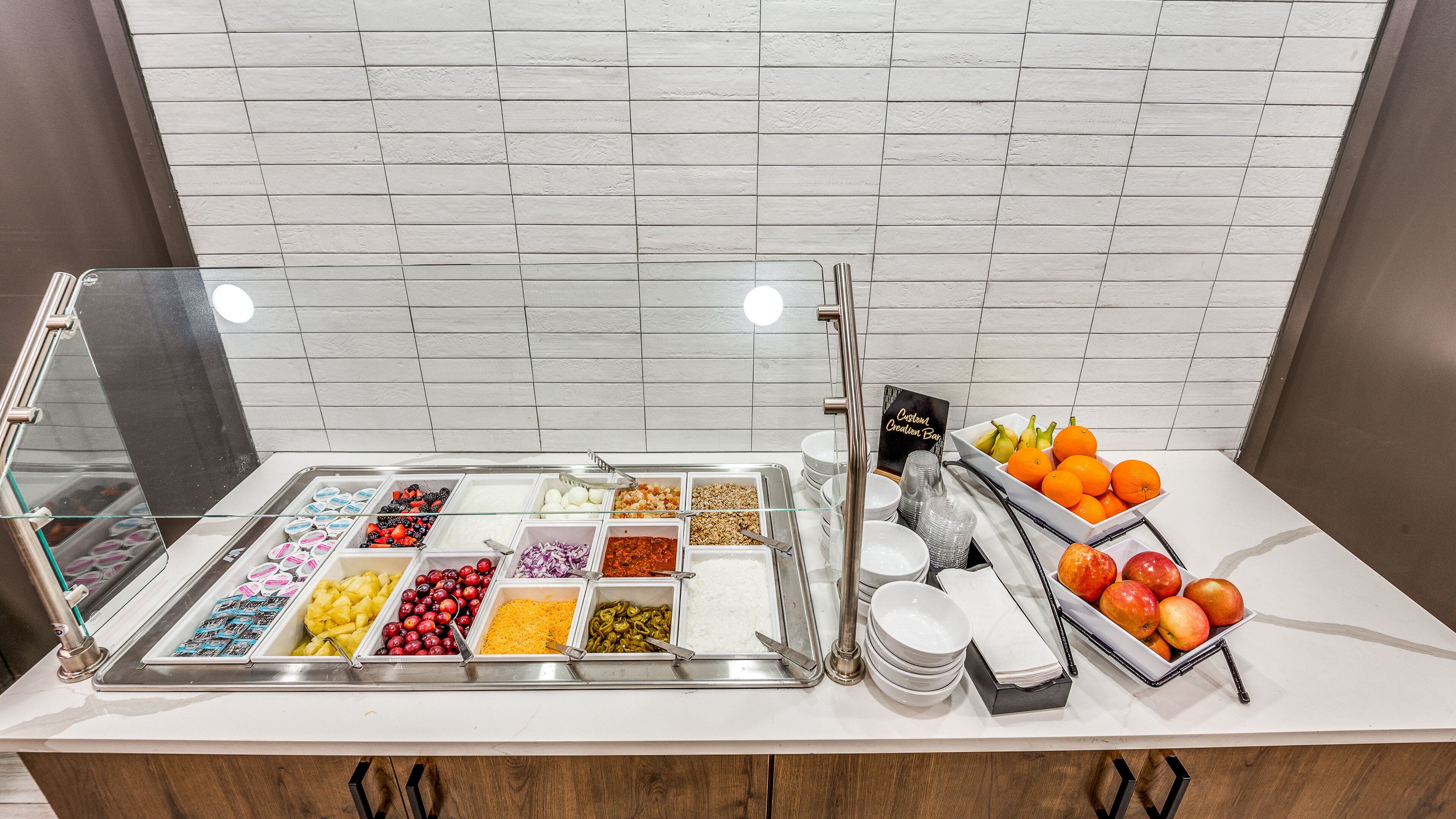 Esmorzar diari d'estil bufet (14.02 USD per persona) 