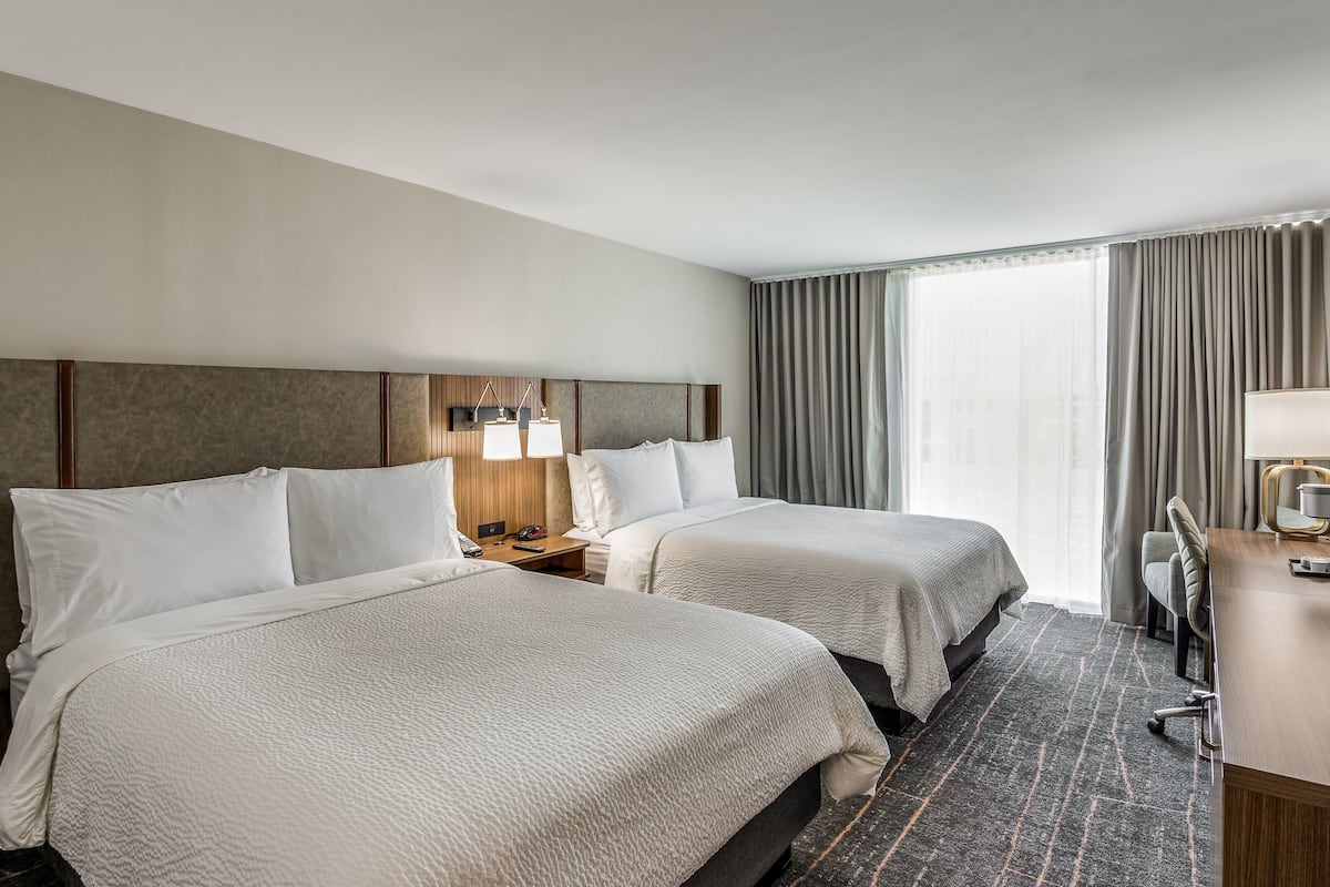 hypo-allergenic bedding, in-room safe, desk, blackout curtains